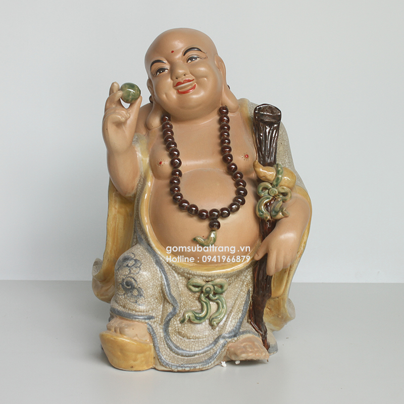 Tượng Phật Di Lặc bằng sứ mang năng lượng thu hút tiền của và may mắn