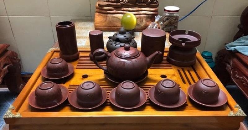 Ấm chén Trung Quốc bày bán tràn lan tại Bát Tràng