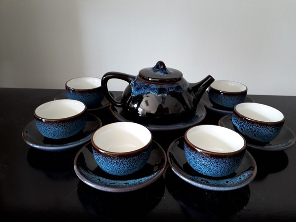 Bỏ túi kinh nghiệm chọn mua bộ ấm trà Bát Tràng cao cấp cho gia đình