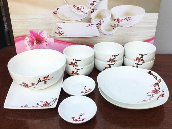 Làng gốm sứ Bát Tràng, thoả sức vui chơi và mua sắm trong những ngày nghỉ lễ